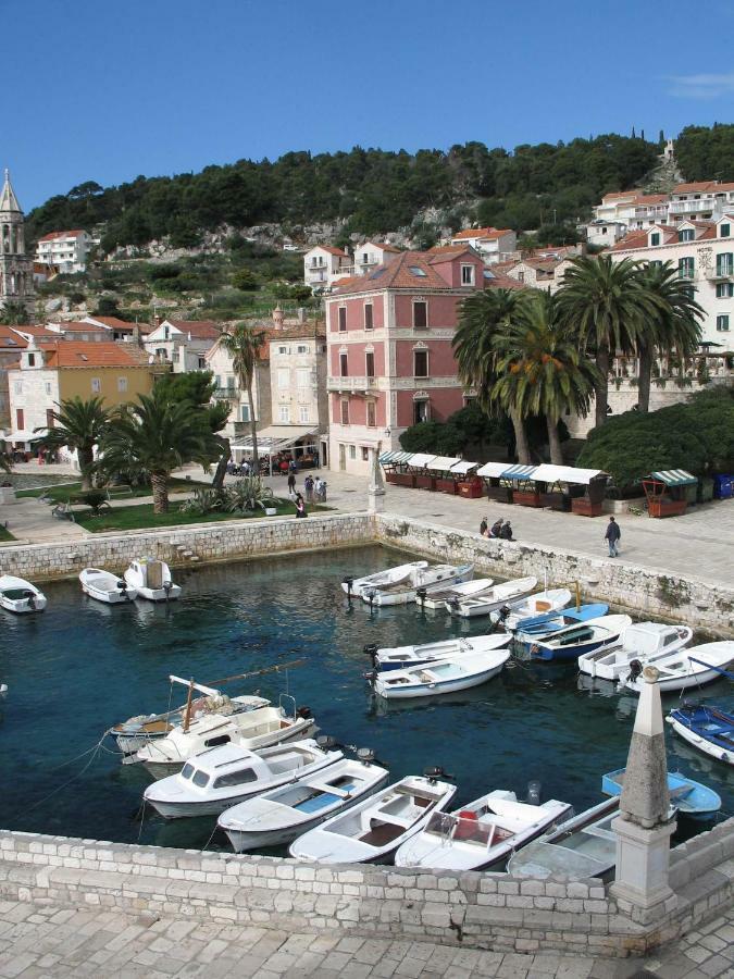 Hvar Attic Modern Design - Town Center With A Great View Hvar Town Dış mekan fotoğraf