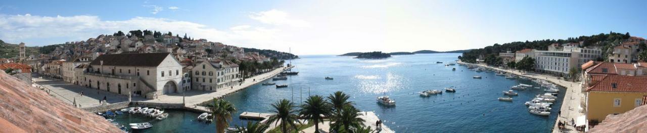 Hvar Attic Modern Design - Town Center With A Great View Hvar Town Dış mekan fotoğraf